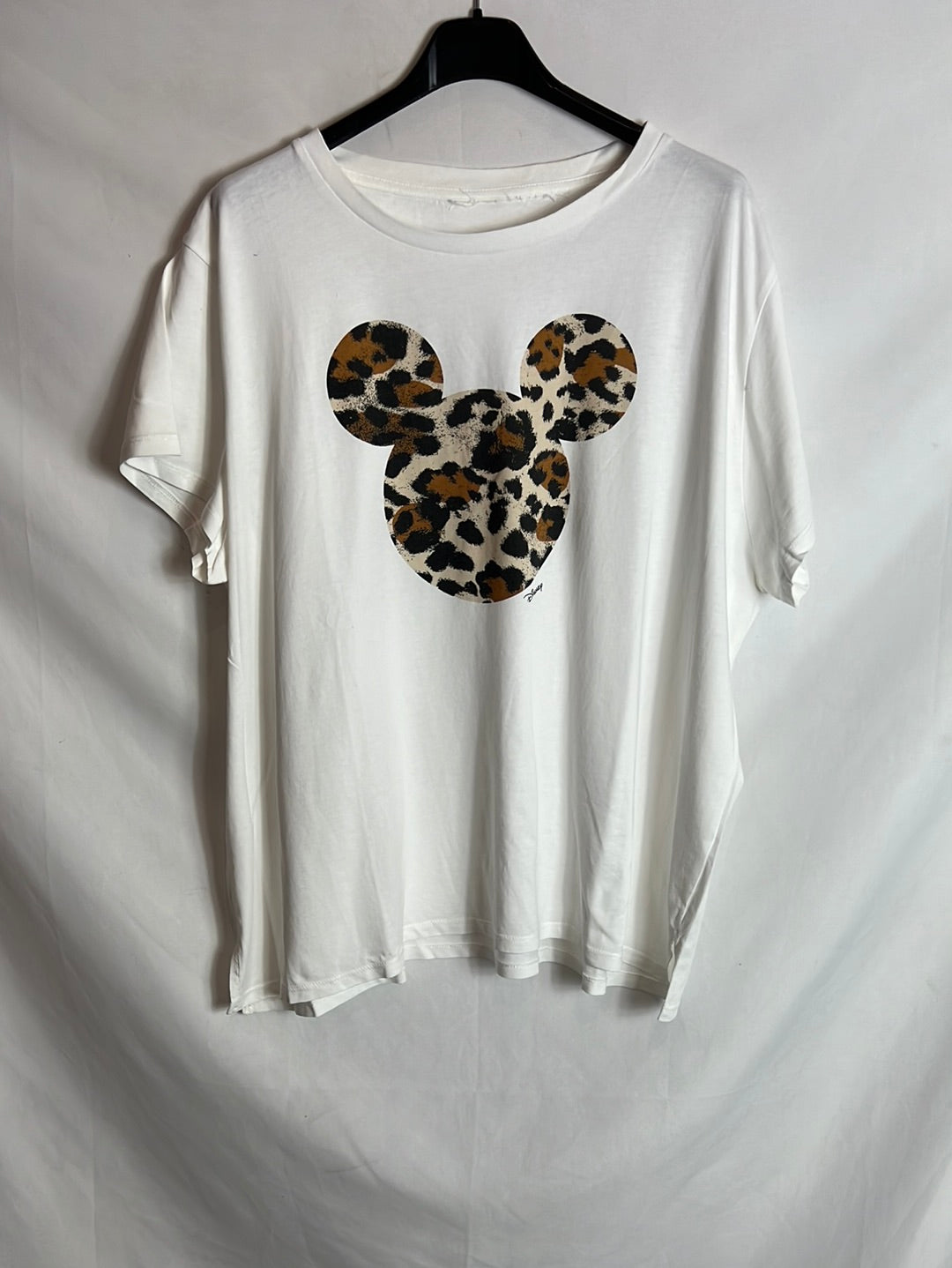 OTRAS. Camiseta blanca cara print . TL
