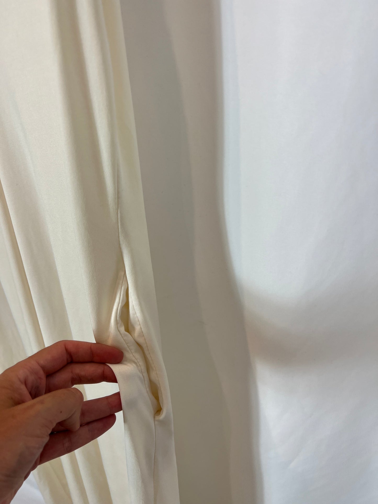 OTRAS. Vestido midi beige fluido TU(M)