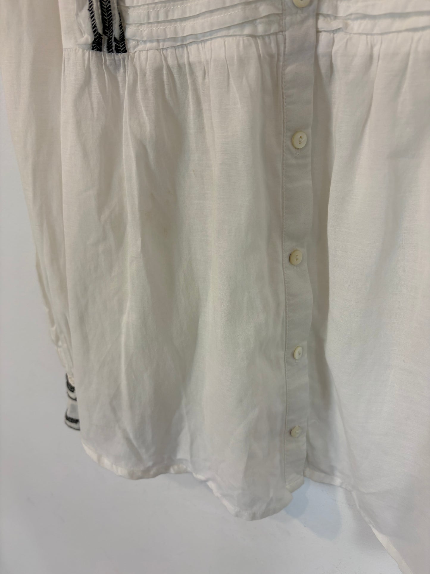 BA&SH. Blusa blanca bordados