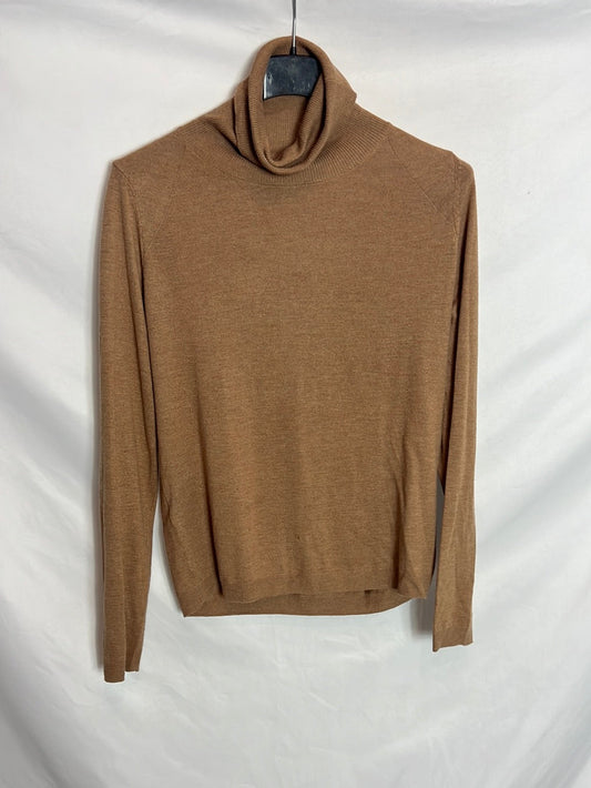 MANGO. Jersey camel cuello vuelto. T S