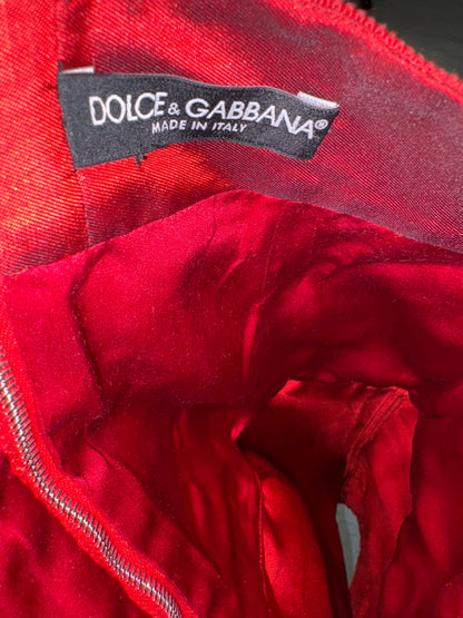 DOLCE & GABBANA. Falda midi roja vuelo