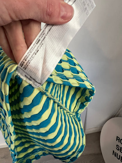 ZARA. Striped knit top Ts