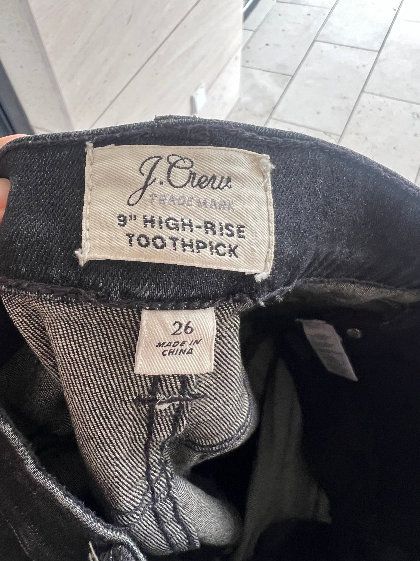 J CREW. Skinny black denim. Size 26 (36)