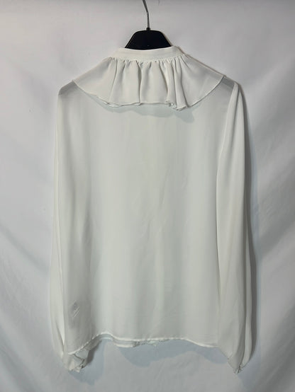 ZARA. White flowing blouse with ruffles. Size XS