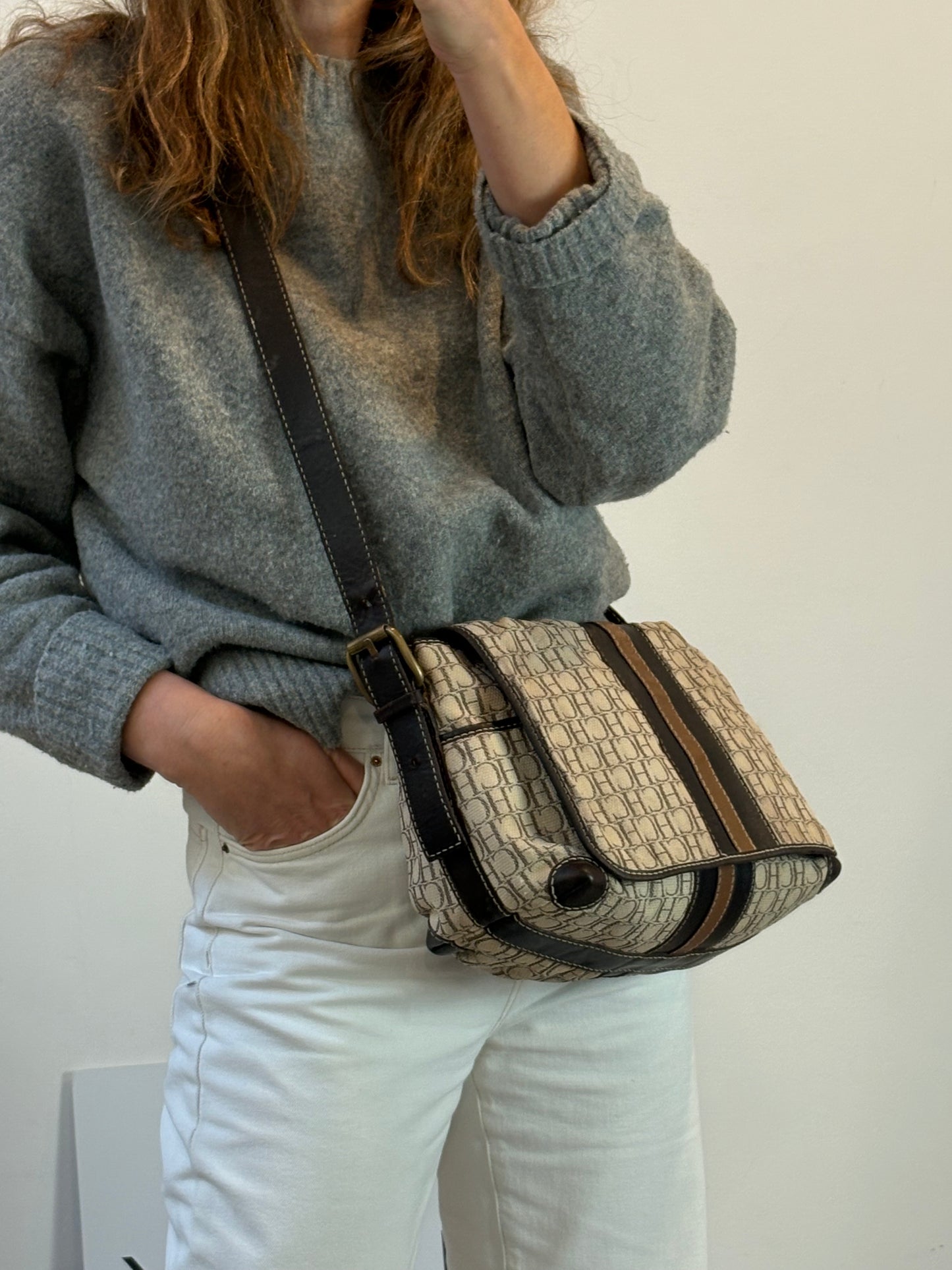 CAROLINA HERRERA. Bolso  asa larga con piel