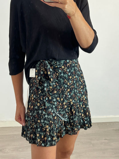 OTRAS. Falda corta flores Tu(S)