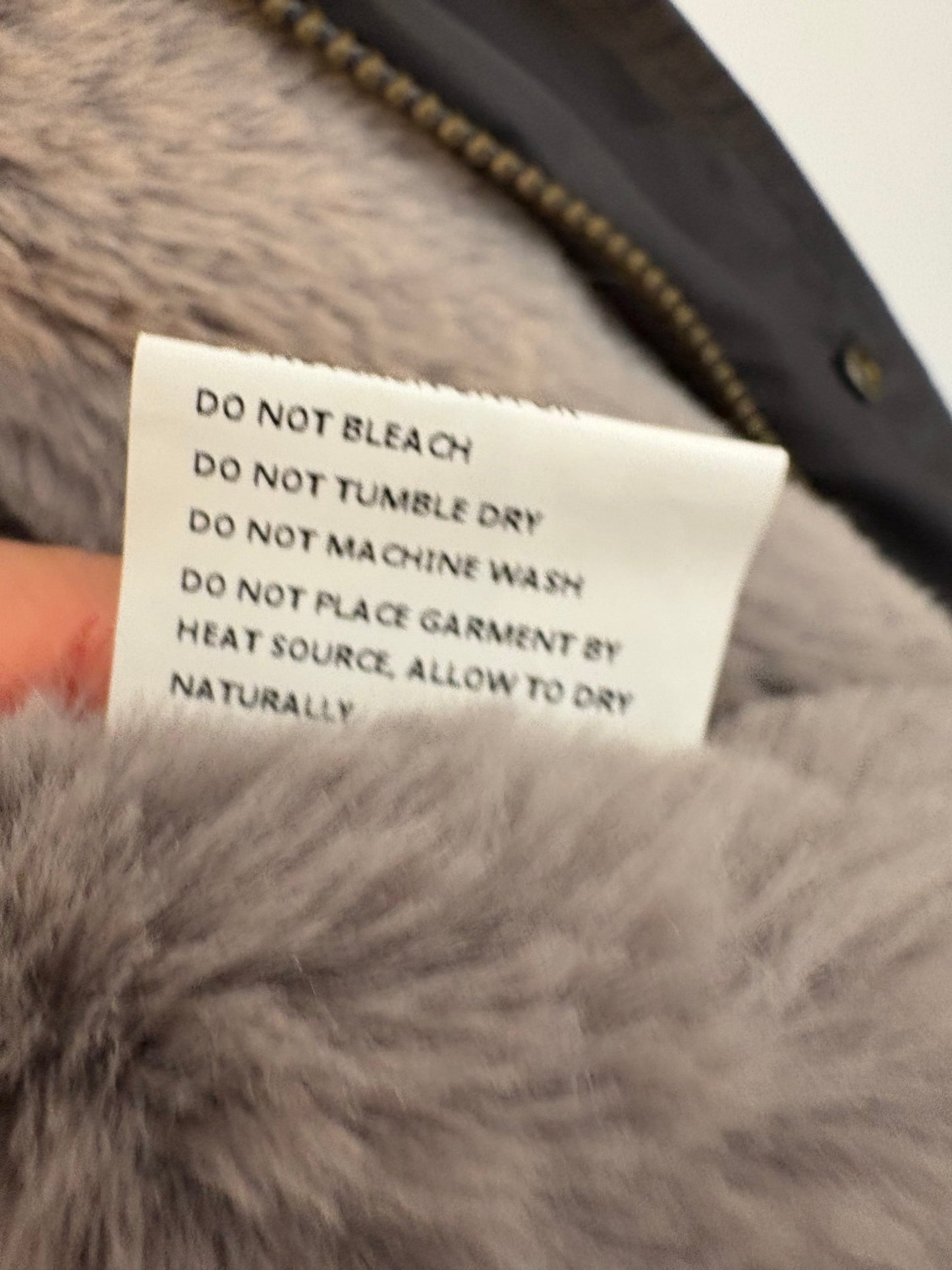 DUCIE. Parka gris pelo natural