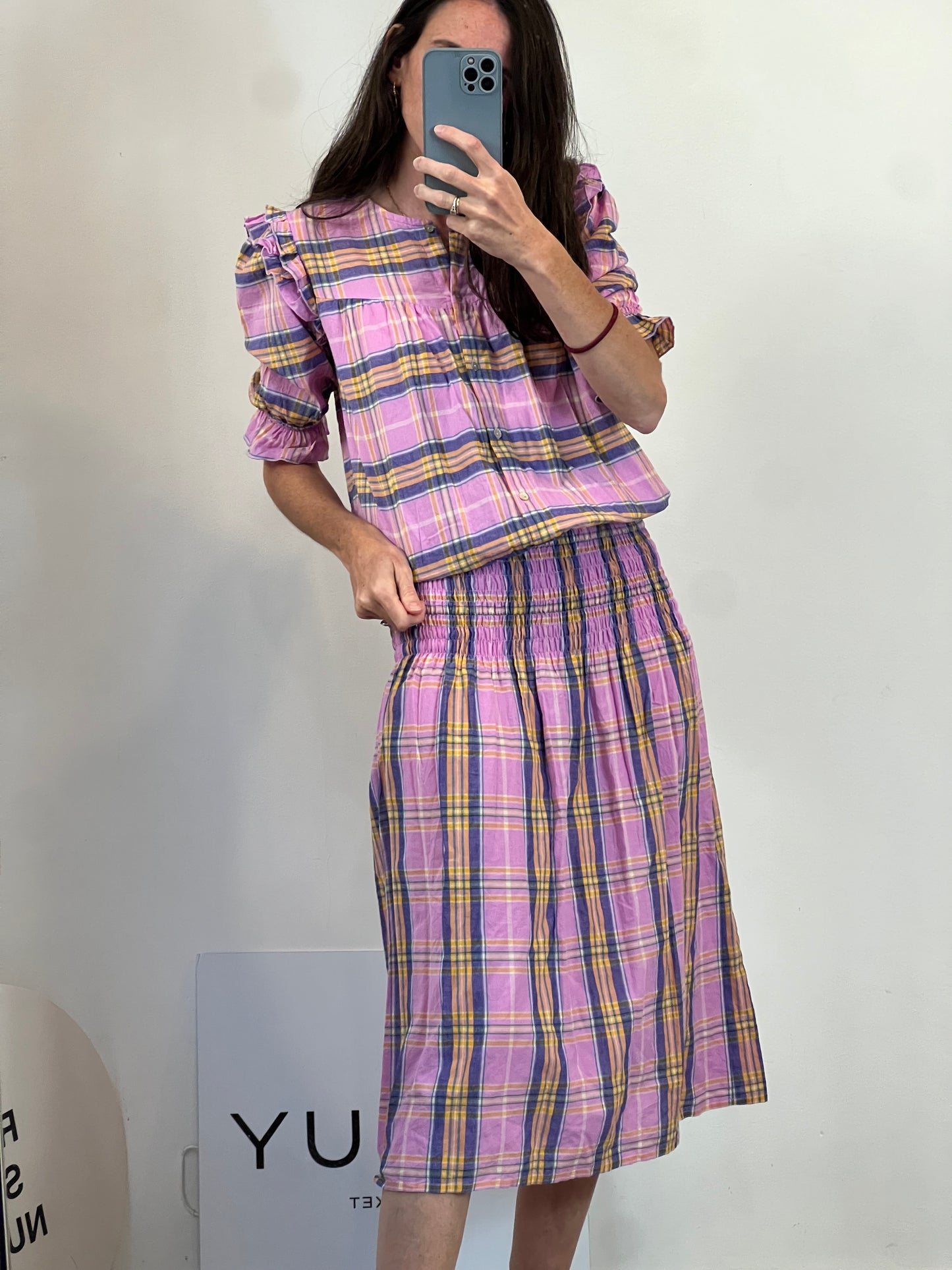 RITAVON. Vestido malva cuadros colores