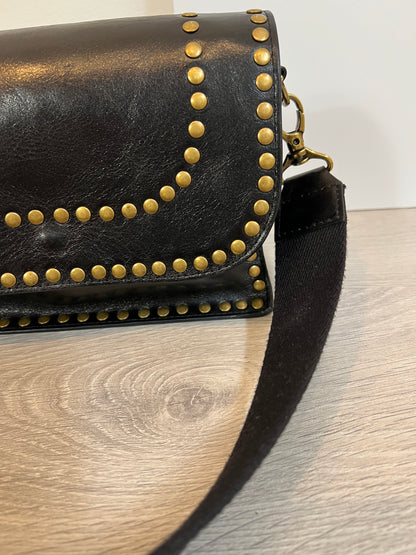 NICOLÍ. Bolso negro tachuelas