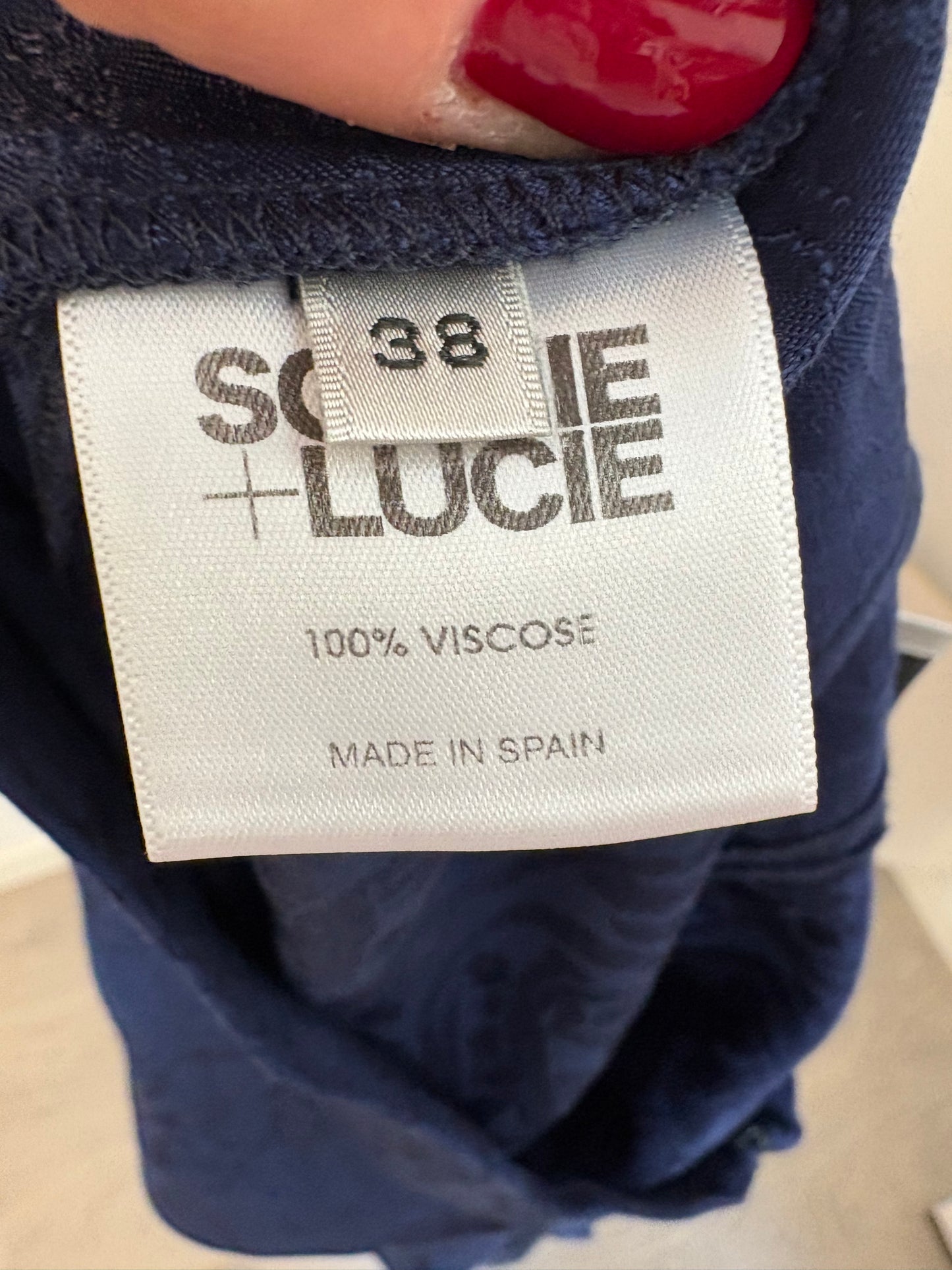 SOPHIE & LUCIE. Total look botones retro marino