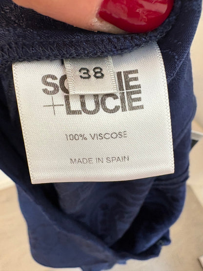 SOPHIE & LUCIE. Total look botones retro marino