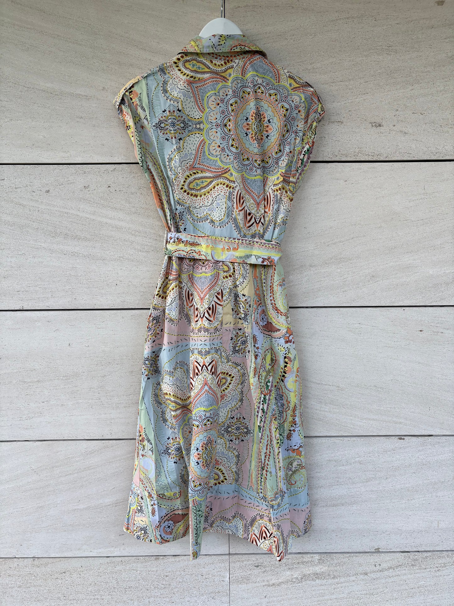 ZARA. Vestido camisero estampado. T S