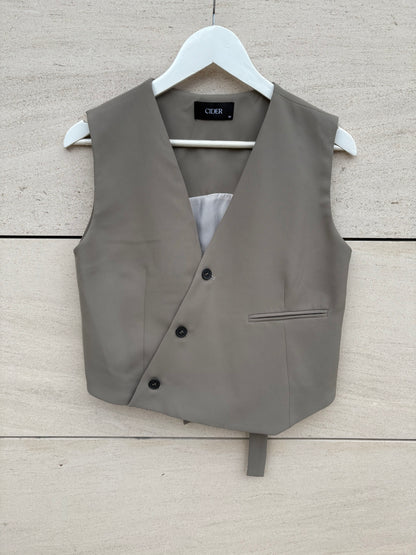 CIDER. Chaleco topo cruzado