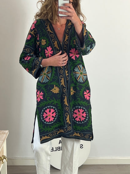 GYPSY TRUCK. Chaqueta/kimono bordados colores. T U