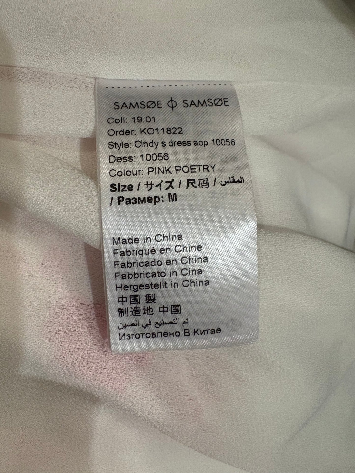 SAMOE SAMSOE. White dress with pink flowers. TM/L