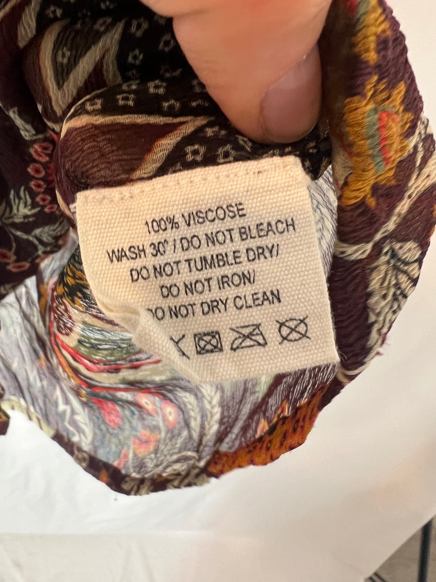 GIMAGUAS. Printed viscose blouse. TS/M