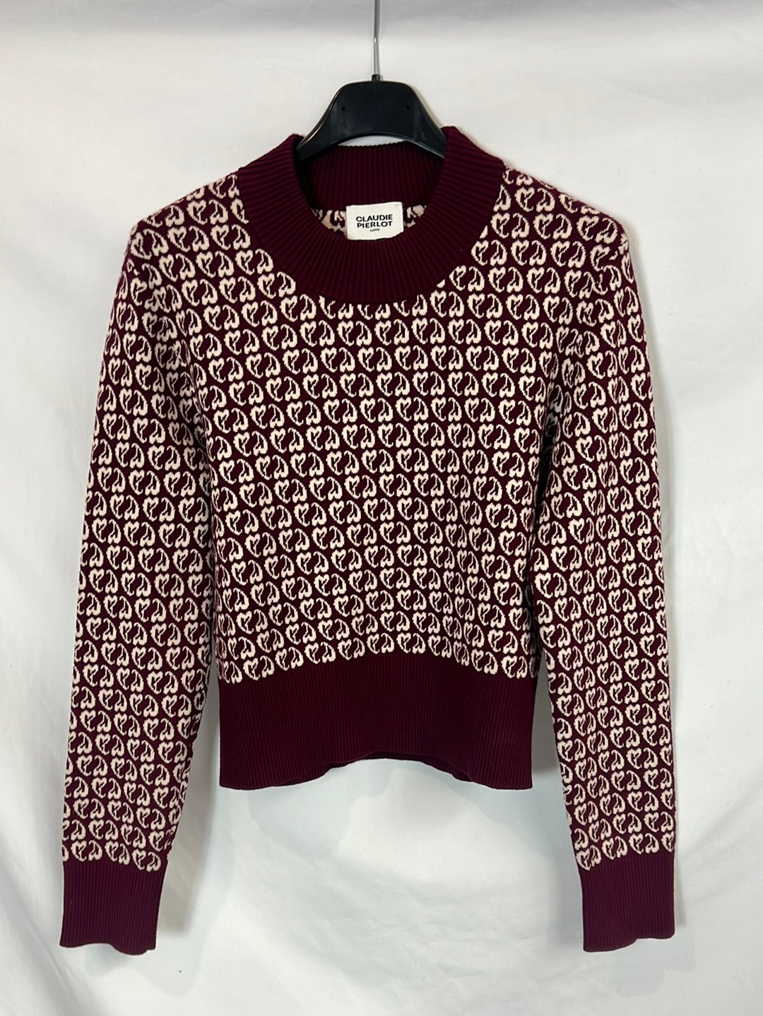 CLAUDIE PIERLOT. Total look punto burdeos estampado. T 1 (S)