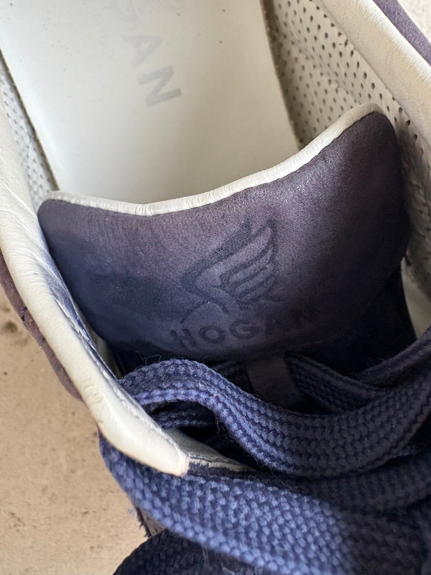 HOGAN. Zapatillas bicolor en piel