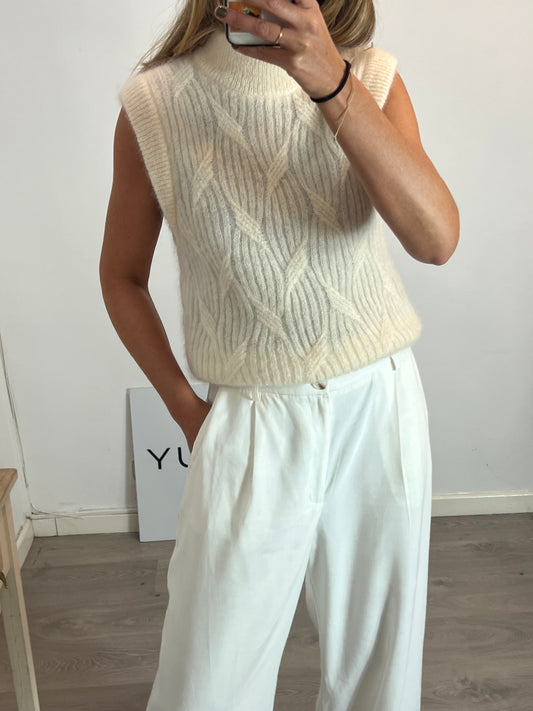 MAISON ANJE. Jersey sin mangas beige claro. T S