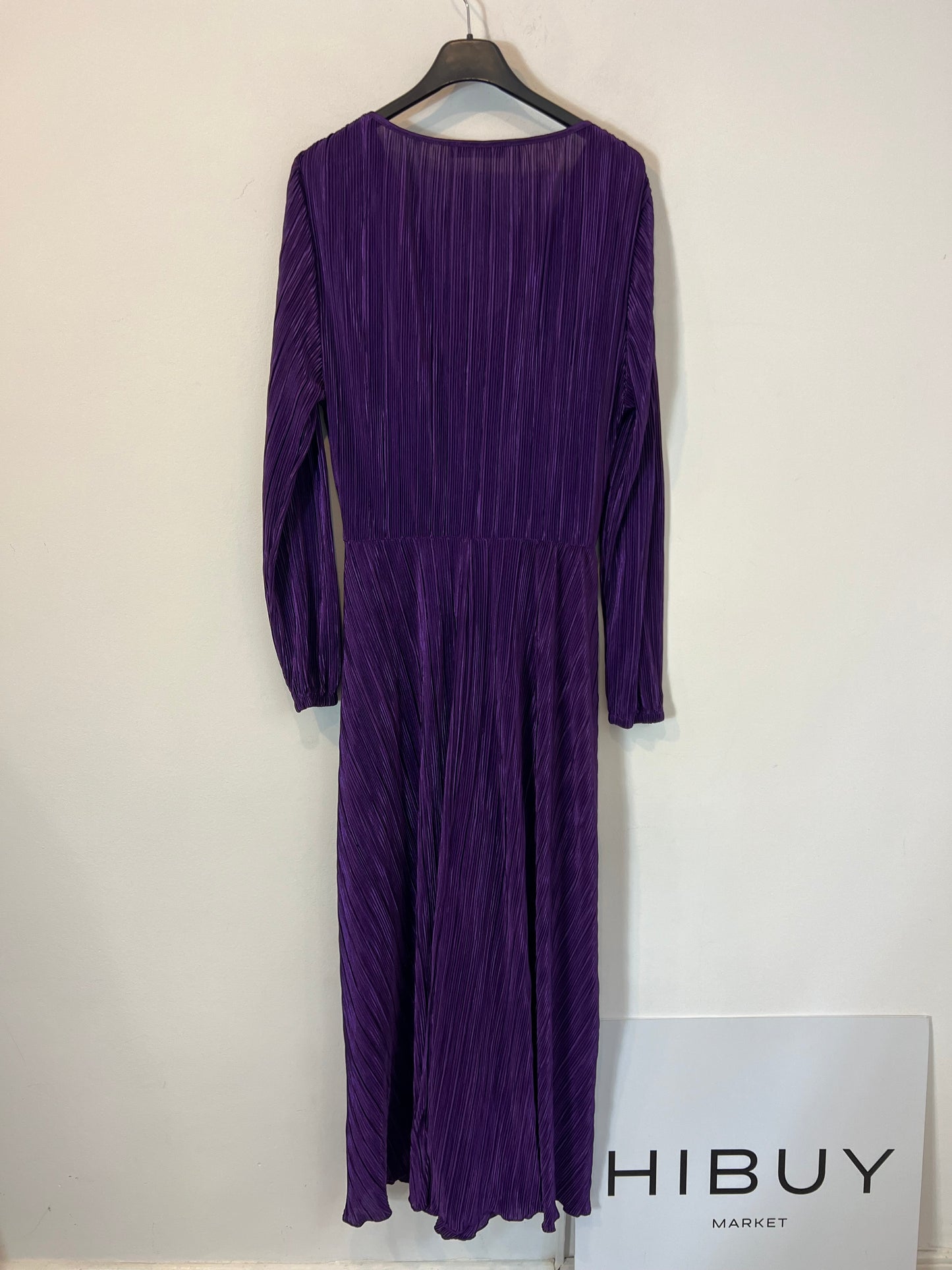 MANGO. Long dress with gathered waist. TM