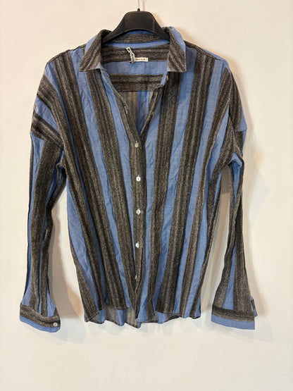 RICH&amp;ROYAL. Two-tone textured blouse. TS