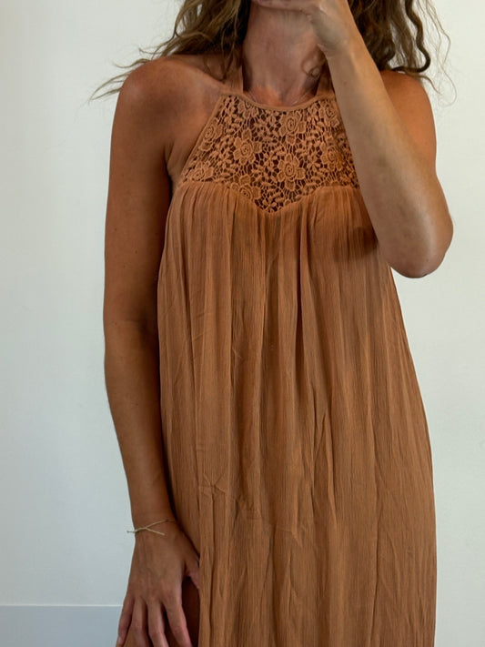 FOREVER 21. Halter Neck Long Dress. TM