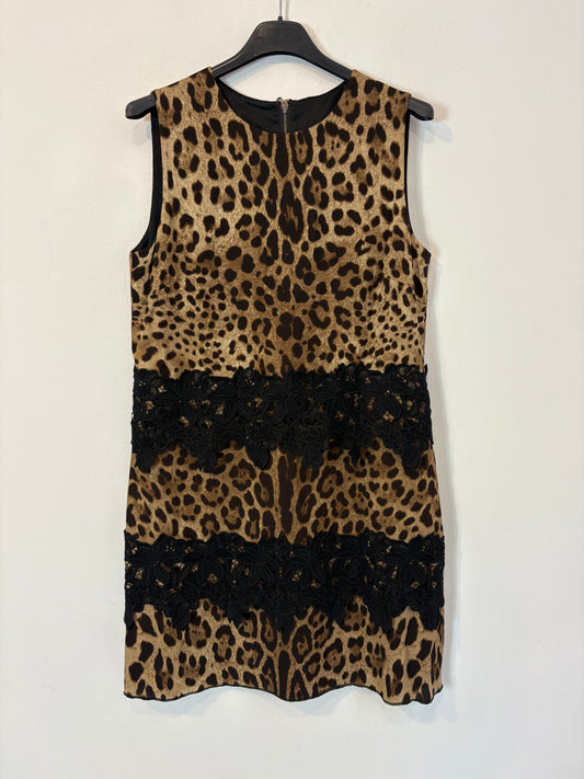 DOLCE & GABBANA. Vestido corto animal print