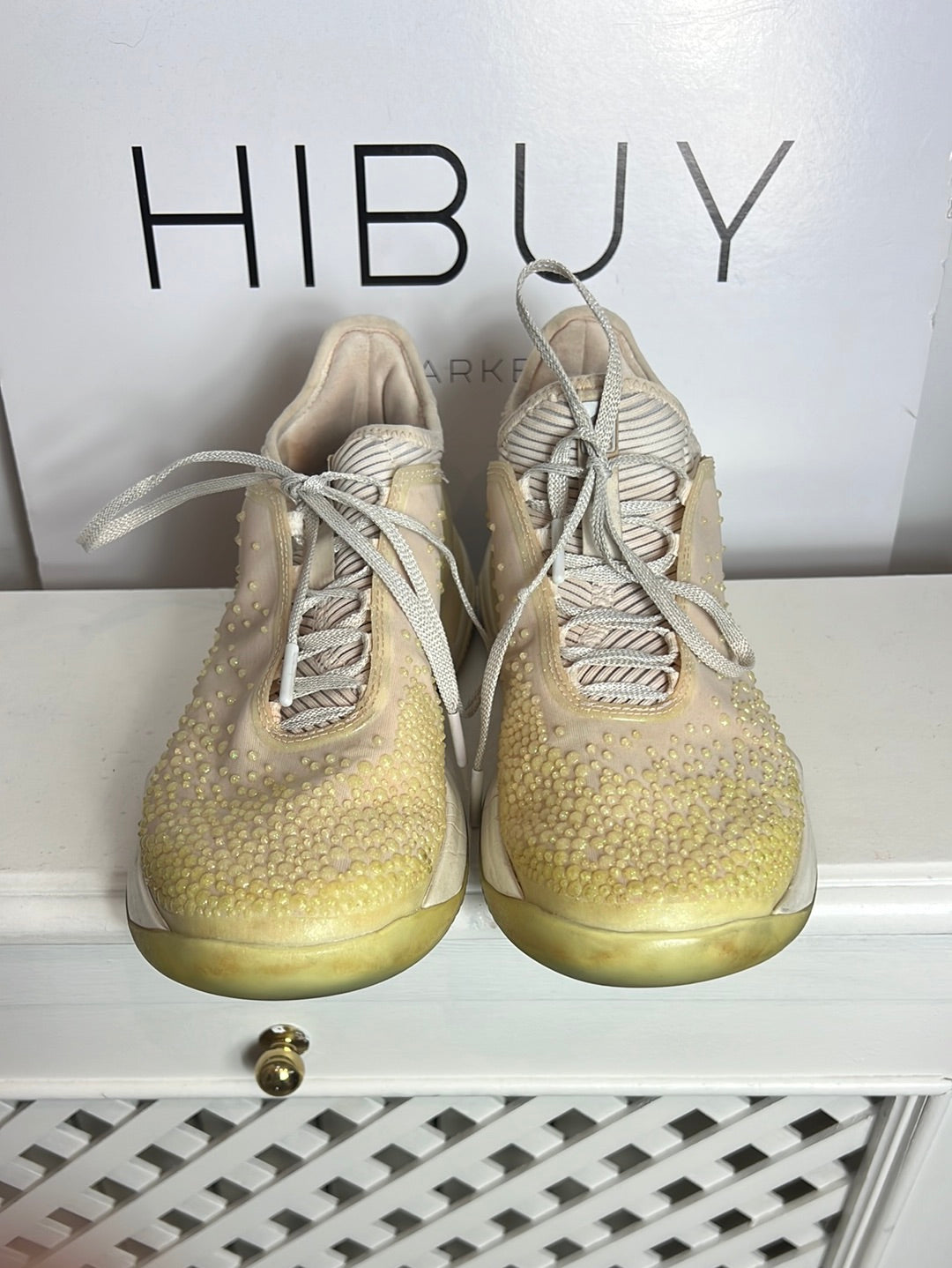 ADIDAS. Zapatillas detalles pedrería rosa claro. T 40