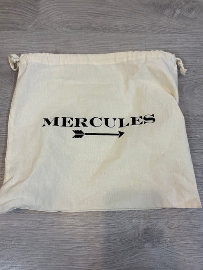 MERCULES. Bolso negro piel asa larga