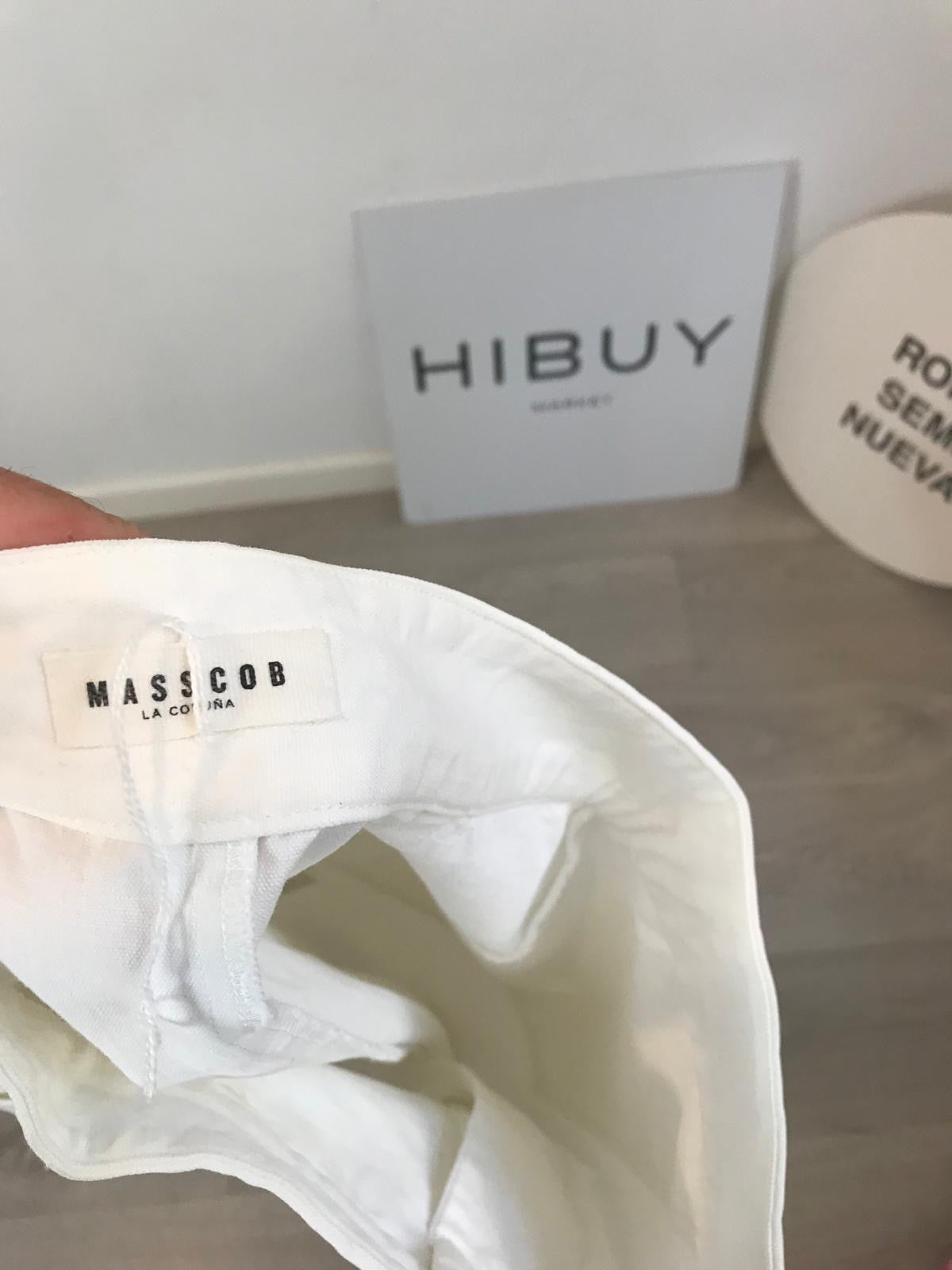 MASSCOB. Falda denim blanca bolsillos