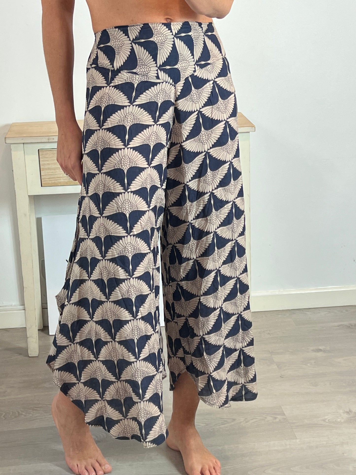 OTHER. Printed boho pants. TS/M
