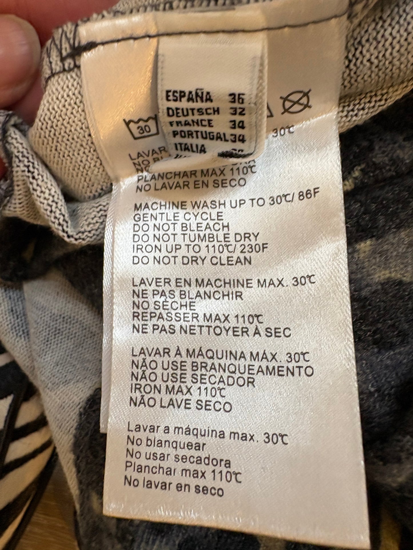 SIMORRA. Falda midi punto estampada