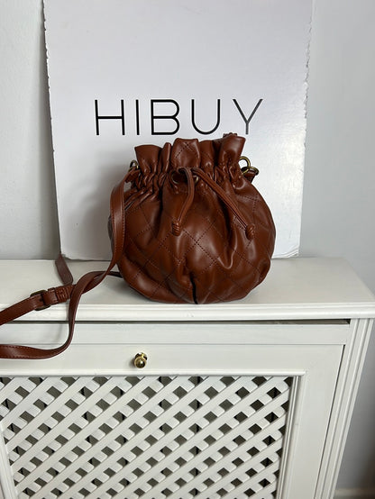 THE DROP. Bolso estilo saco marrón