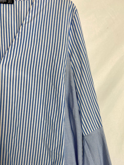 MANGO. Blusa azul rayas T.S
