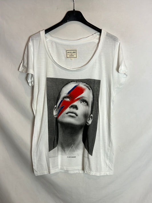 ELEVEN PARIS. Expensive white T-shirt. TL