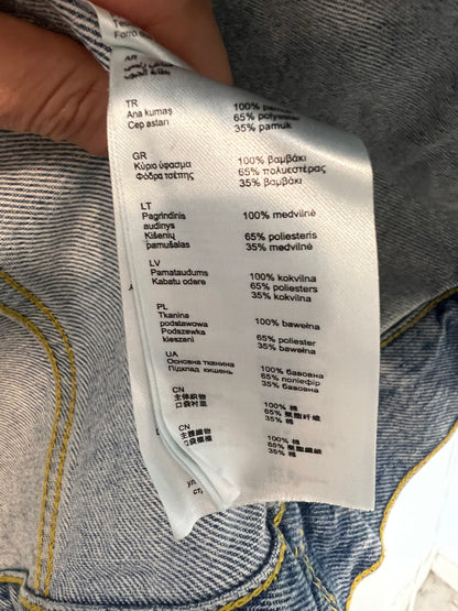 MAJE. Cazadora denim chapas T.36