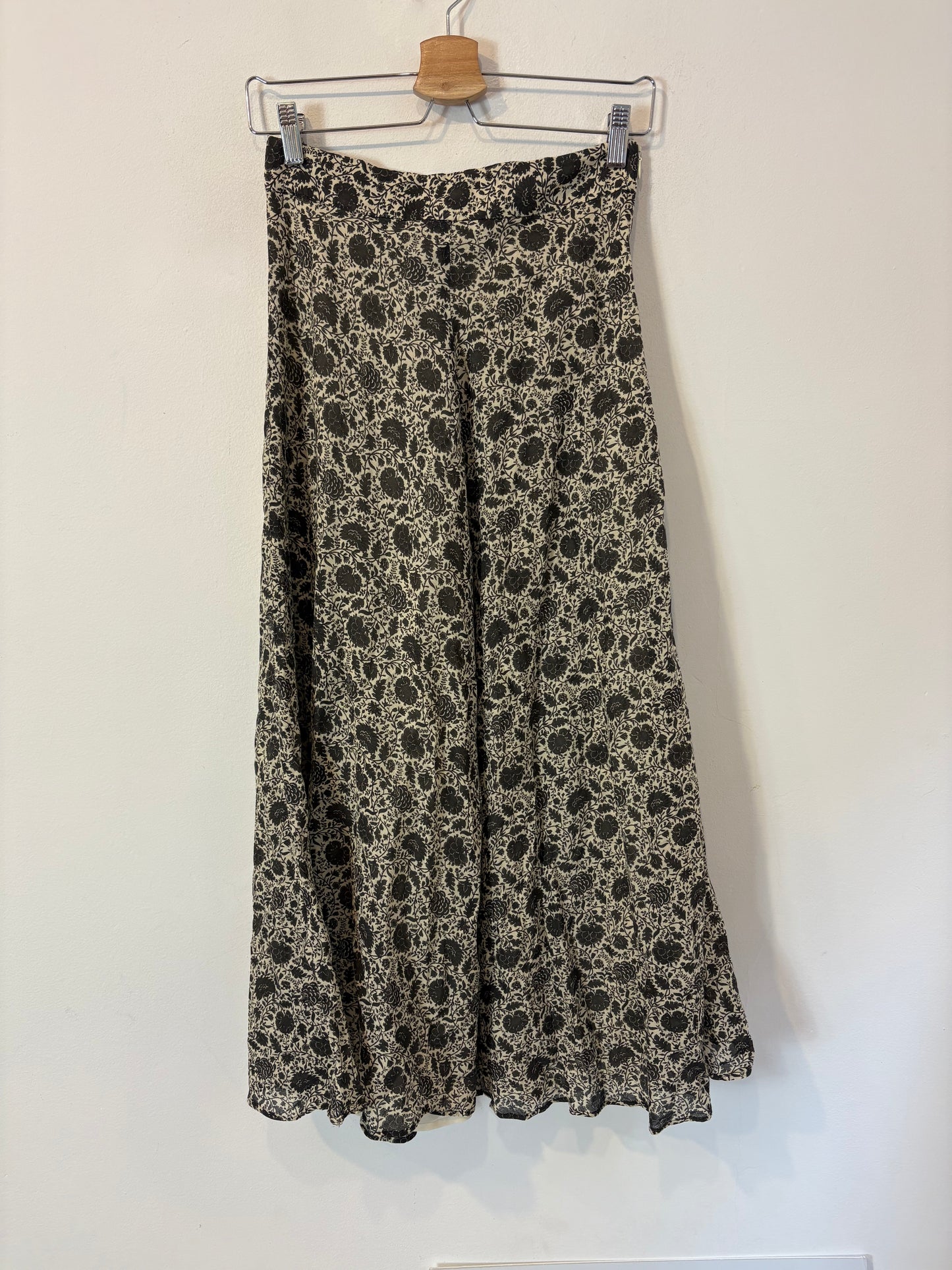 MASSCOB. Falda larga estampada