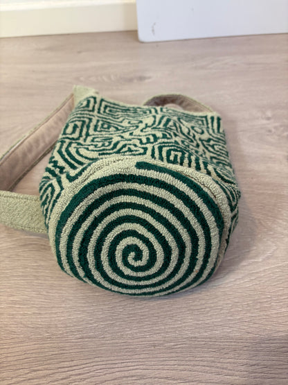 TAUTA. Bolso hecho a mano verdes