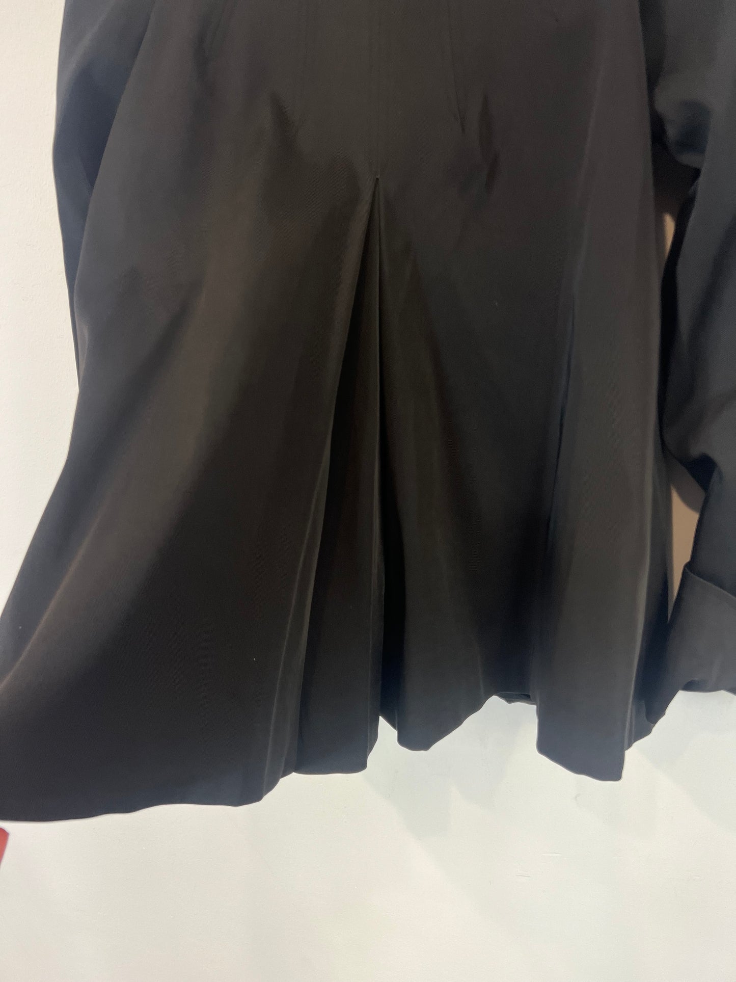 ZARA. Chaqueta negra textura detalle botones. T XS