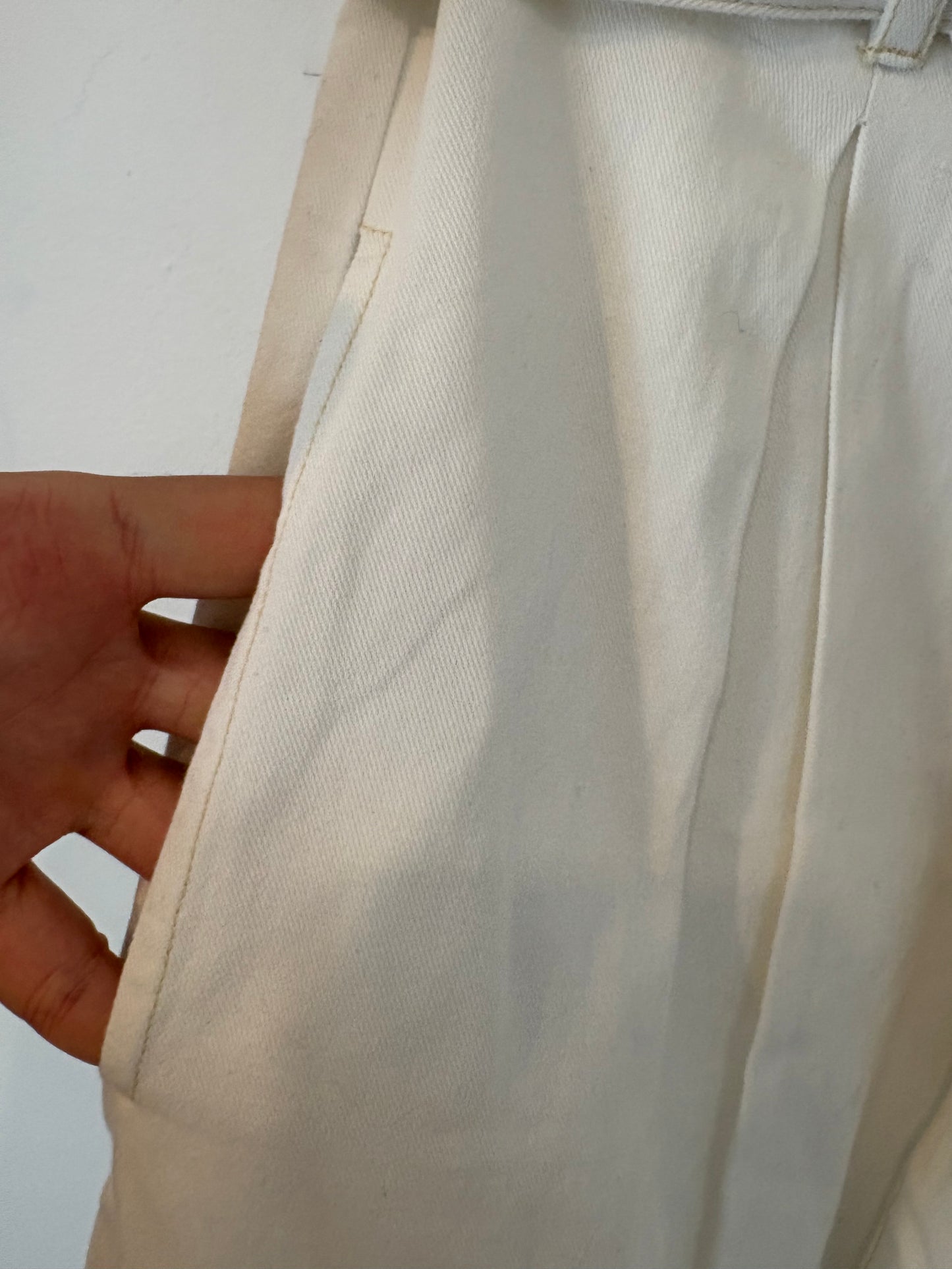 MES DEMOISELLES. White denim with embroidery. Size 34