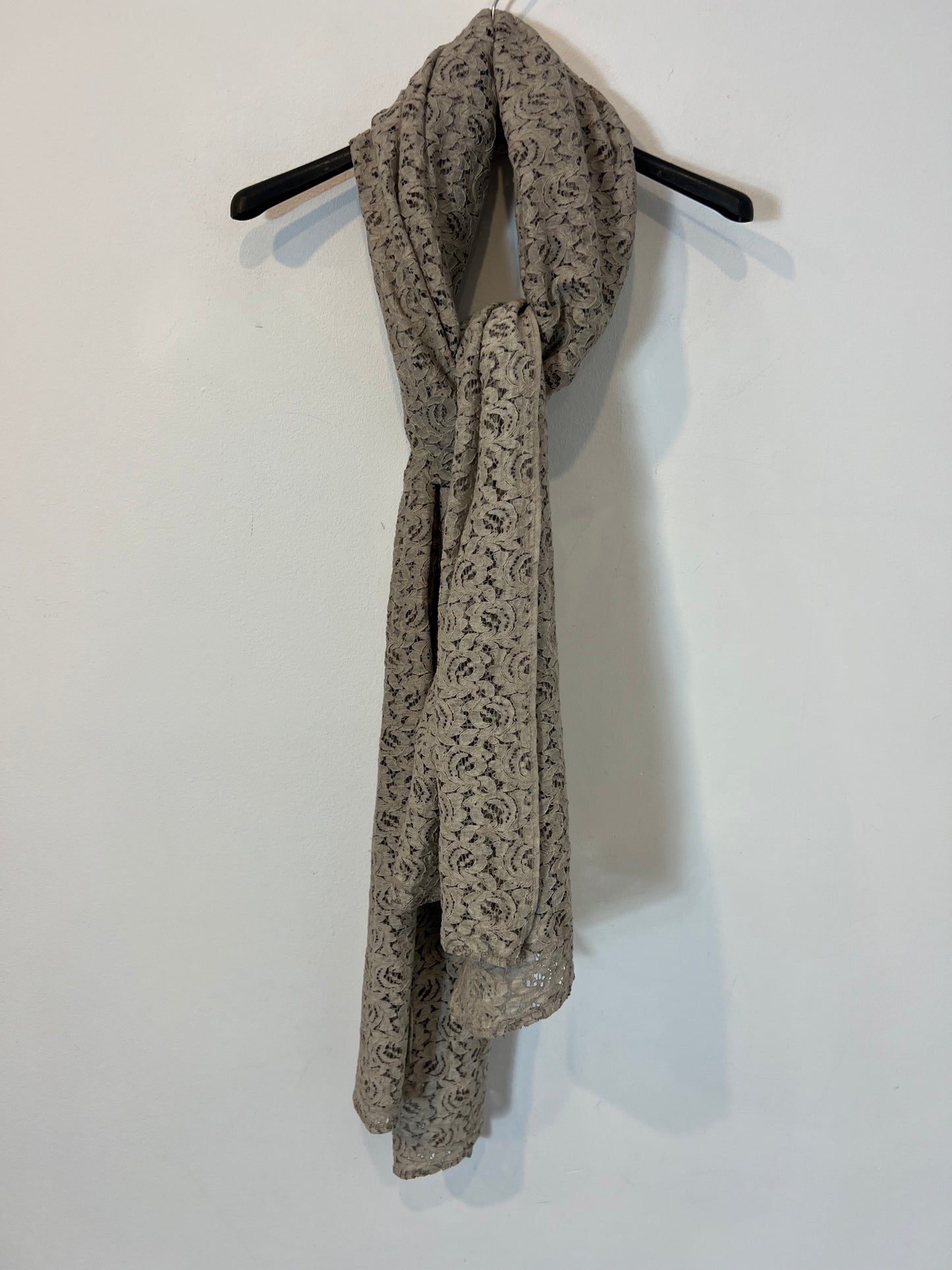 ZARA. Fular textura gris