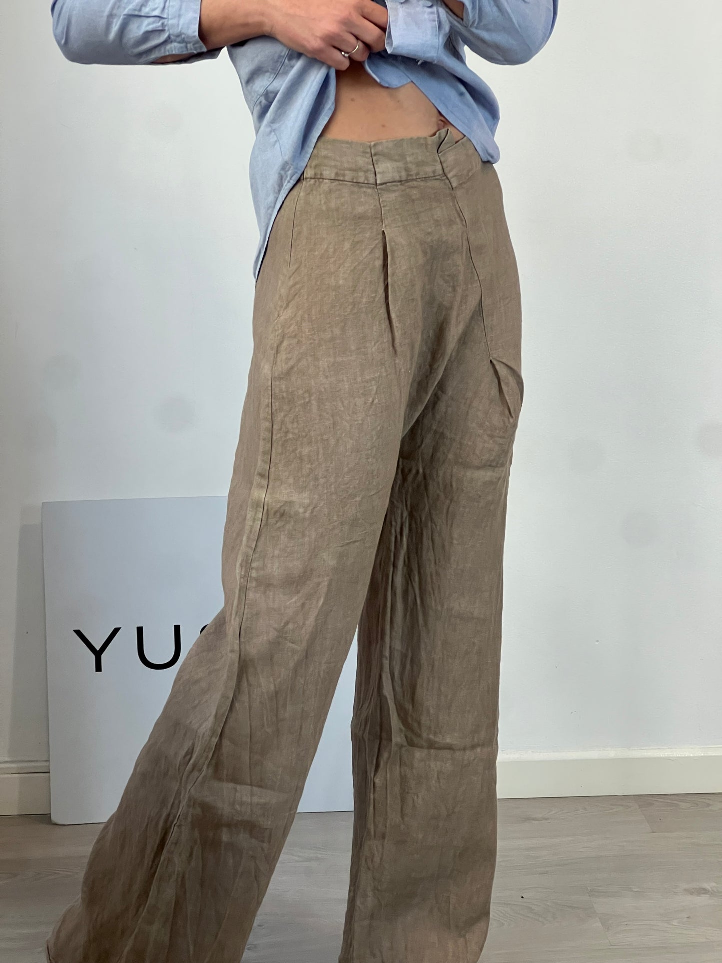 ZARA. Pantalón lino marrón. T XS (S/M)