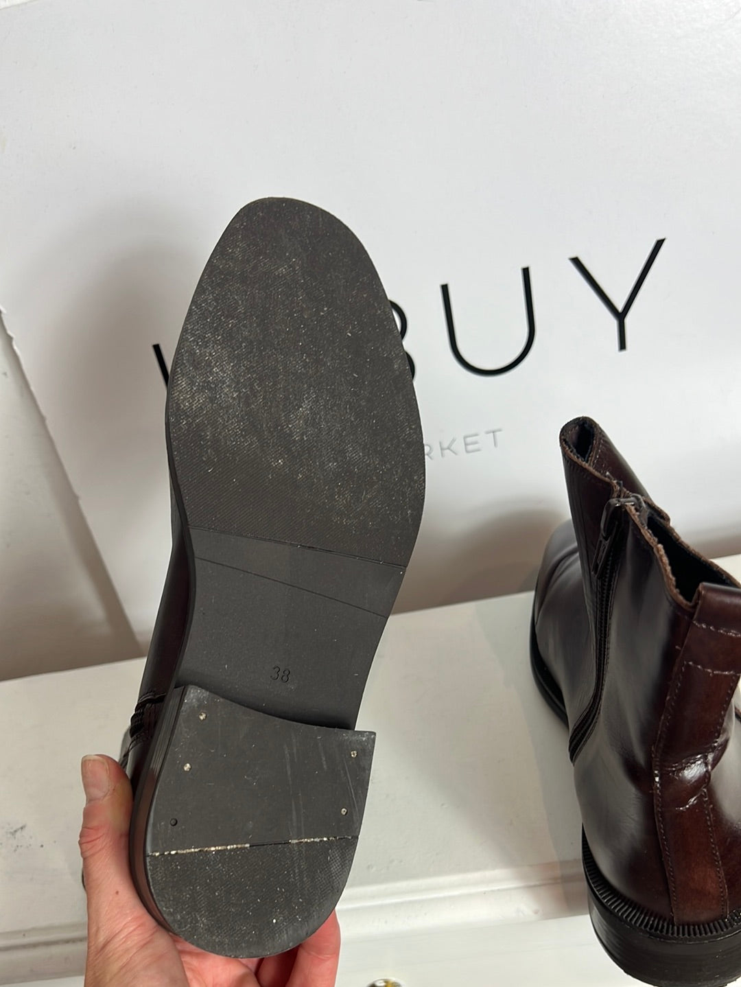 MIMAO. Botones marrones piel. T 38