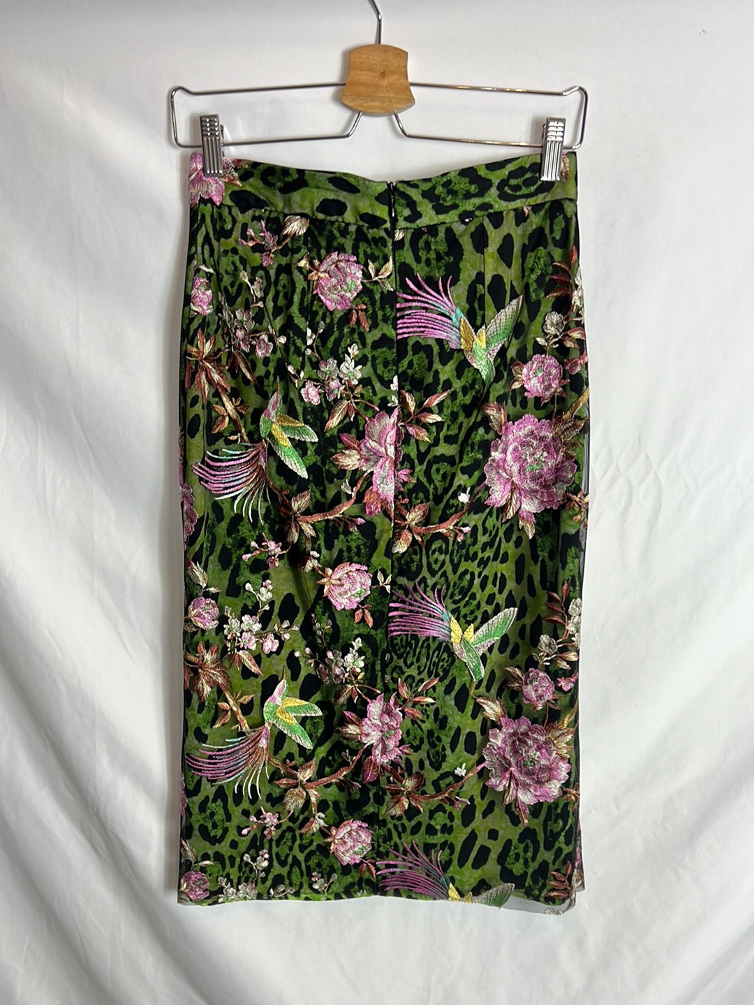 POETIC LICENSE. Embroidered tulle midi skirt. Size 36