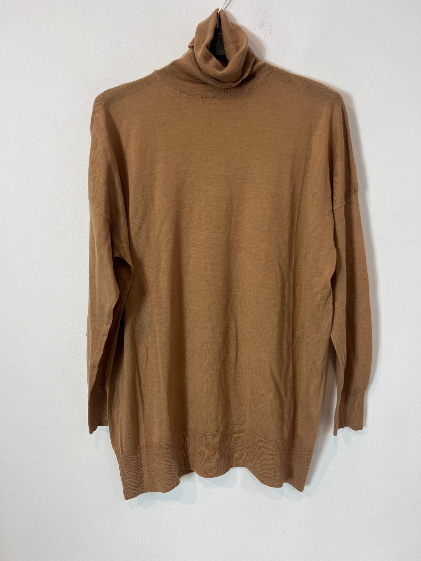 ZARA. Camel Ts fine sweater