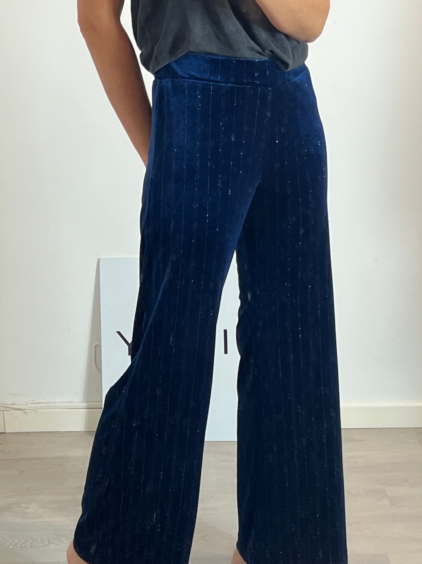 VILAGALLO. Pantalón ancho terciopelo  T.42