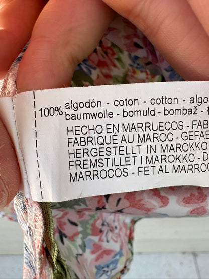 ZARA. Blusa estampado floral asimétrica
