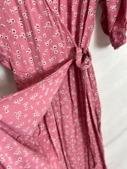 VILA. Vestido largo rosa cruzado flores. T 36