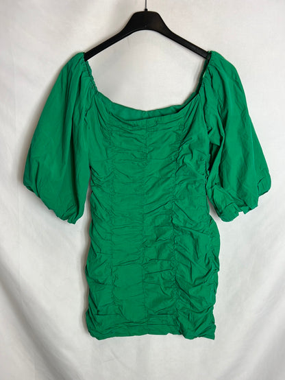 PULL&BEAR. Short green gathered dress. TS Hibuy market PULL&BEAR. Short green gathered dress. TS Hibuy market