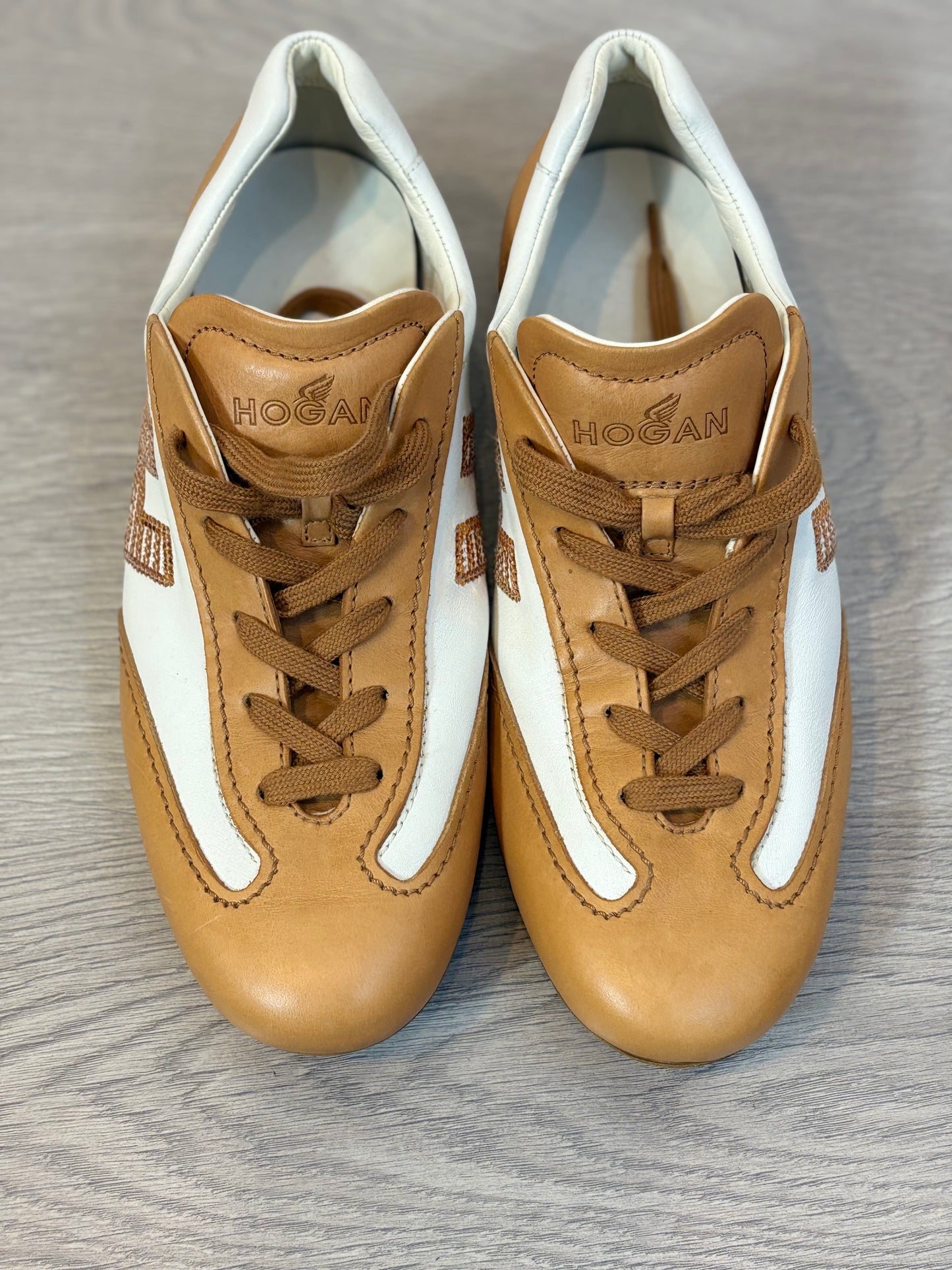 HOGAN. Zapatillas bicolor en piel